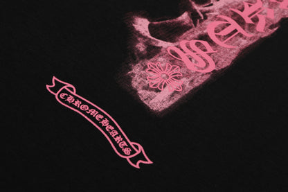 クロムハーツ ブラックベース ピンクフレイムクロス Tシャツ P65