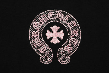 クロムハーツ クラシック ホースシュー ロゴ 刺繍 Tシャツ TB32