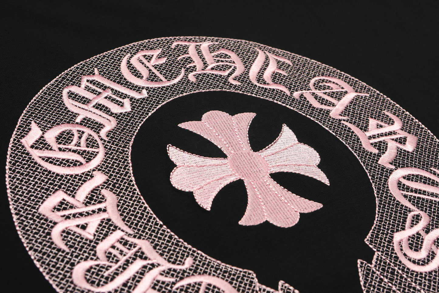 クロムハーツ クラシック ホースシュー ロゴ 刺繍 Tシャツ TB32