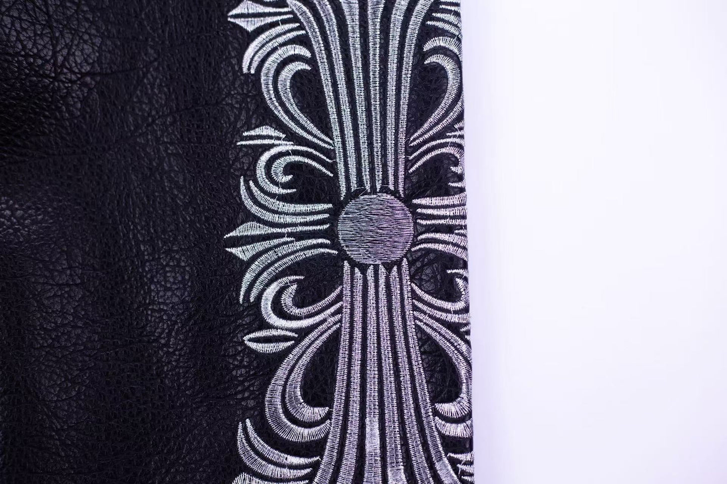 クロムハーツ 刺繍スリーブ バーシティジャケット - ブラック ストリートウェアコート 5577