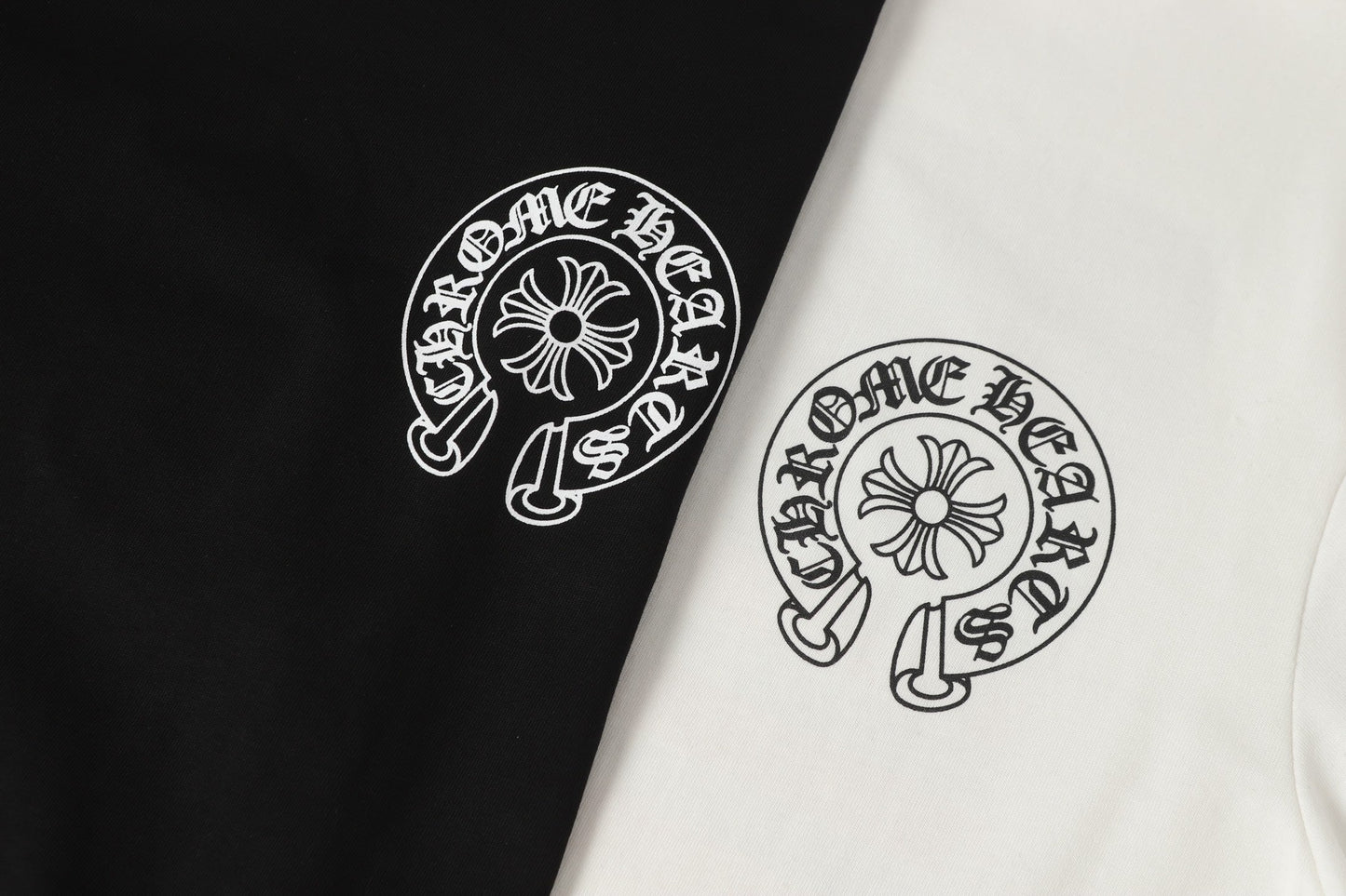 クロムハーツ ロゴ フラッグ 長袖 Tシャツ - ブラック ホワイト ゴシック ストリート Tシャツ K2126