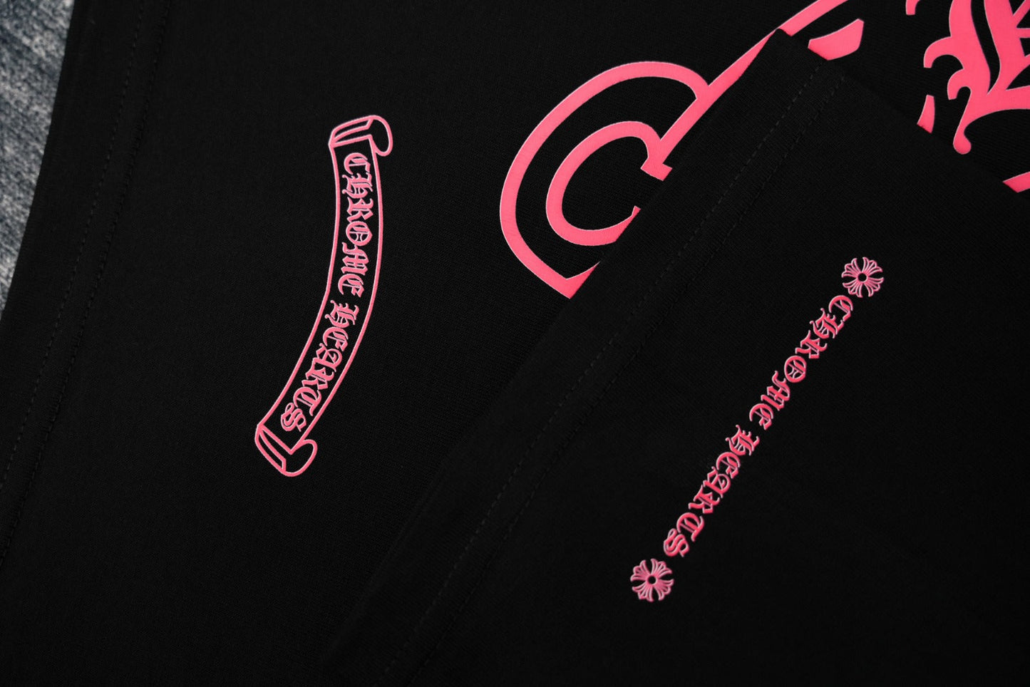 Chrome Hearts サンスクリット文字プリント 半袖Tシャツ KT36