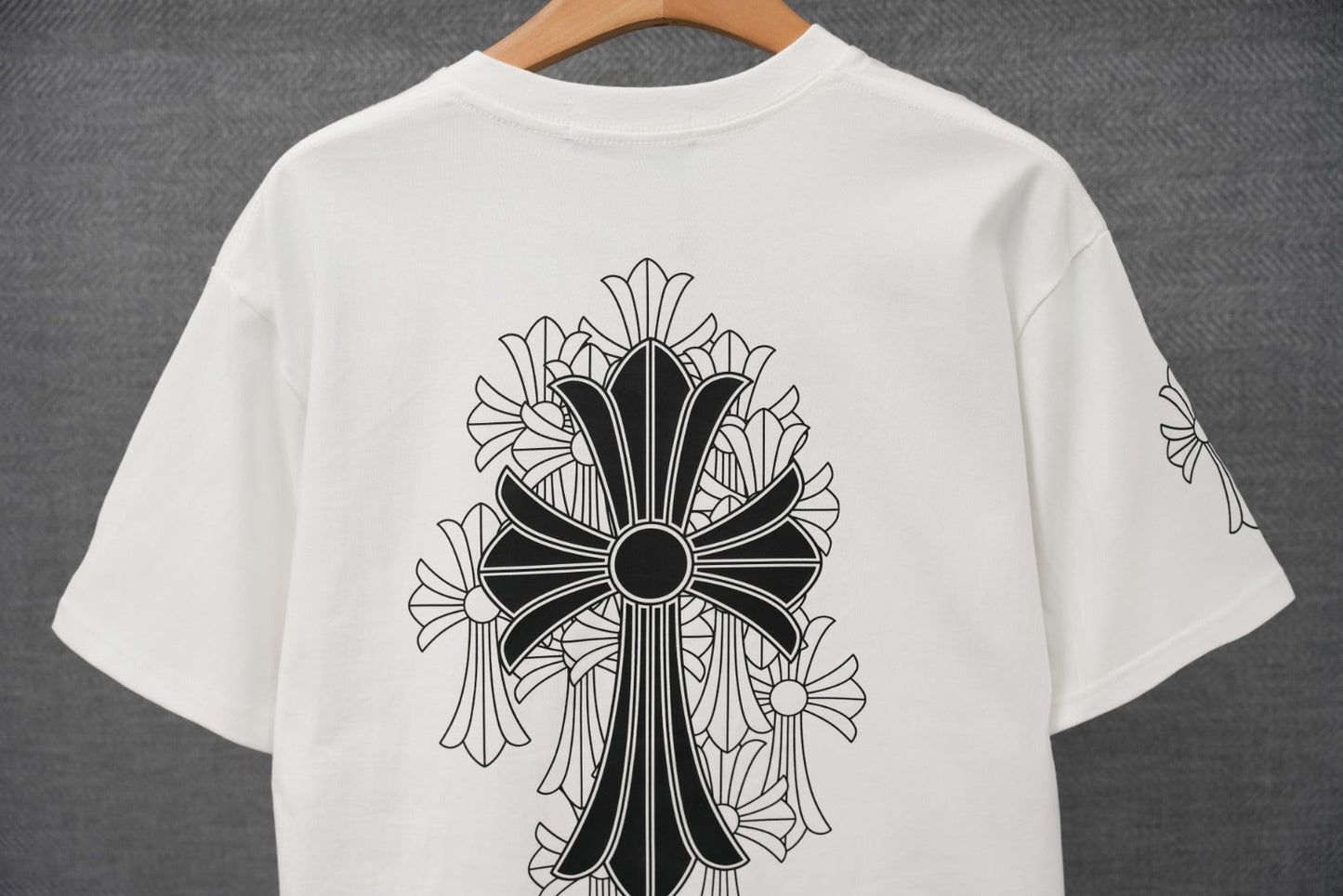 クロムハーツ Tシャツ KT37